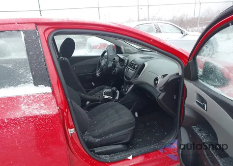 2016 Chevrolet Sonic Lt Auto из США, поврежденный, VIN 1G1JC5SH9G4183521